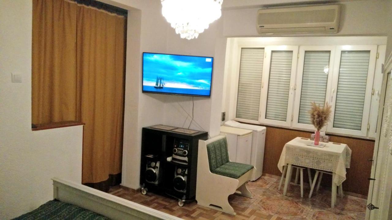 One Bedroom Apartment French Embassy Bucureşti Ngoại thất bức ảnh